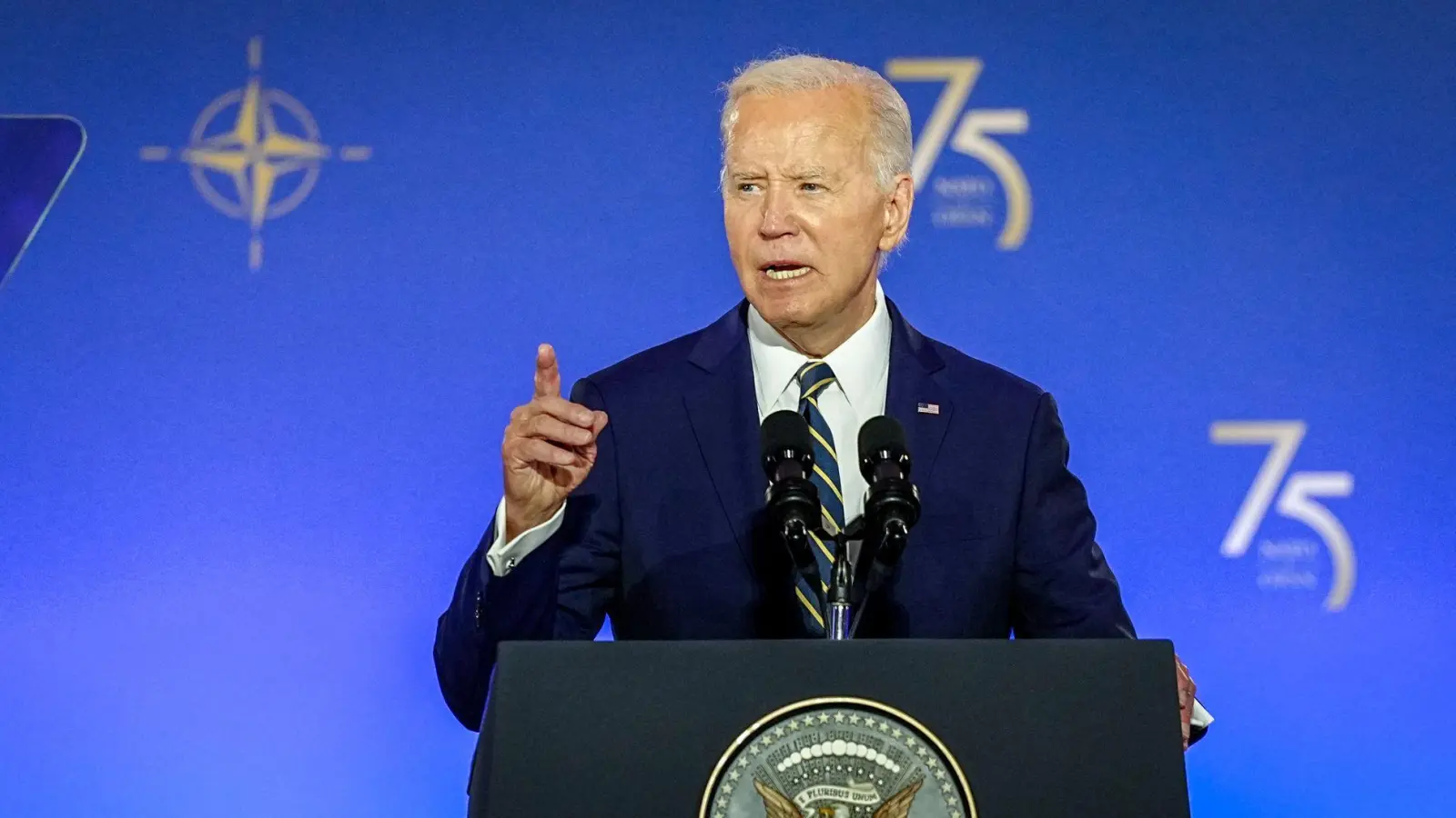 Die Zweifel an US-Präsident Bidens Präsidentschaftskandidatur reißen nicht ab.  (Foto: Kay Nietfeld/dpa)