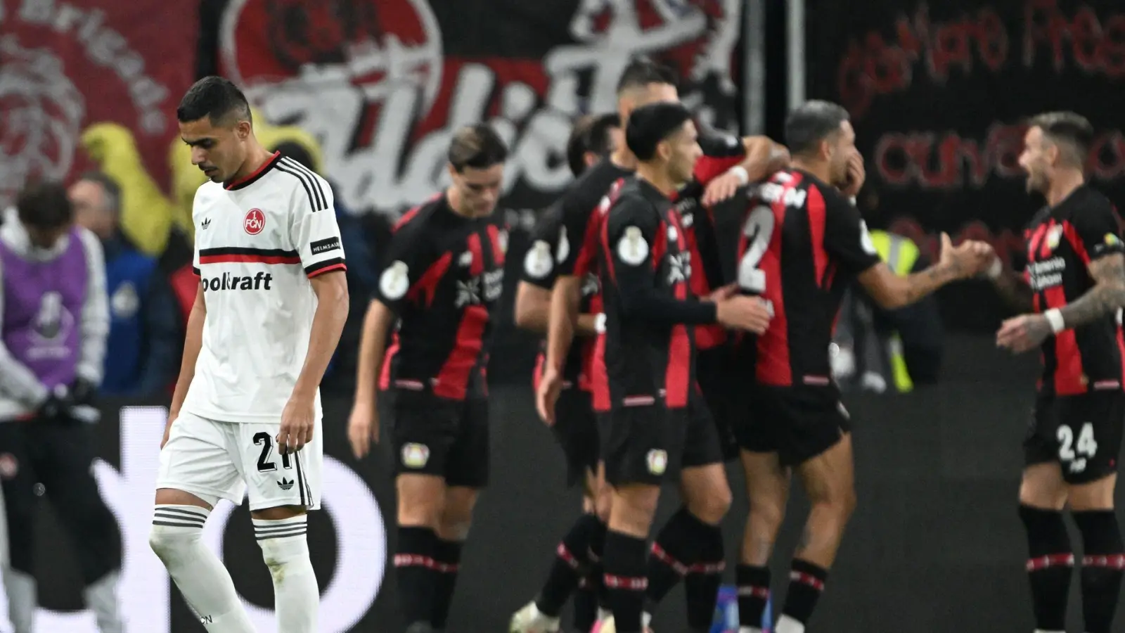 Am Ende war Bundesligist Bayer Leverkusen zu stark für den 1. FC Nürnberg.  (Foto: Federico Gambarini/dpa)