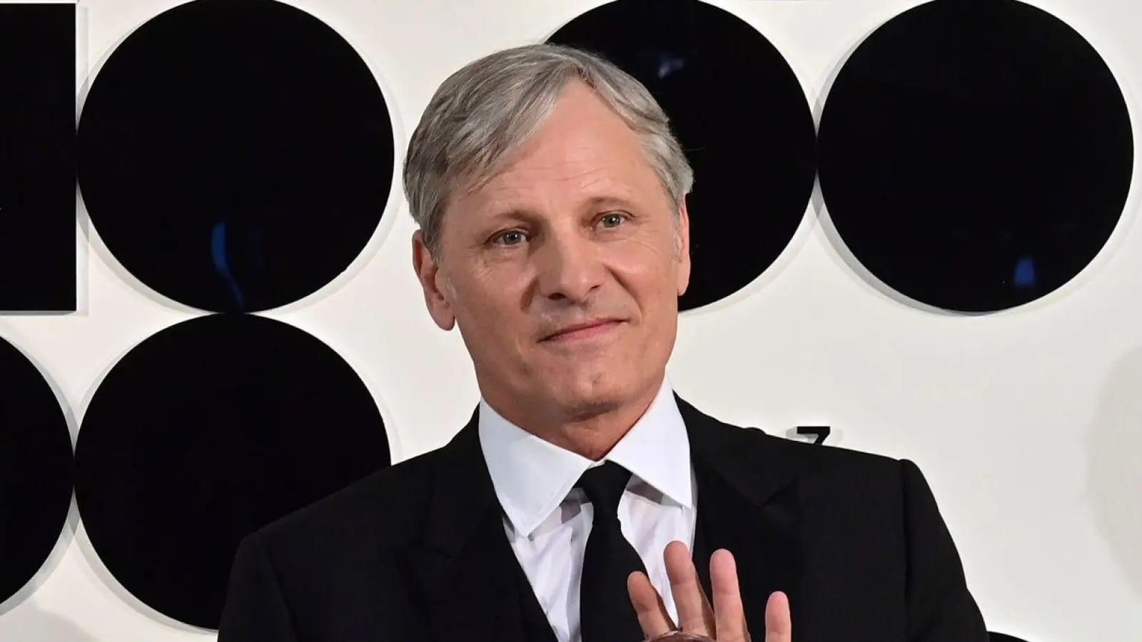 Das internationale Filmfestival in Karlsbad wurde mit einer Auszeichnung für Viggo Mortensen eröffnet. (Foto: Slavomir Kubes/CTK/AP/dpa)