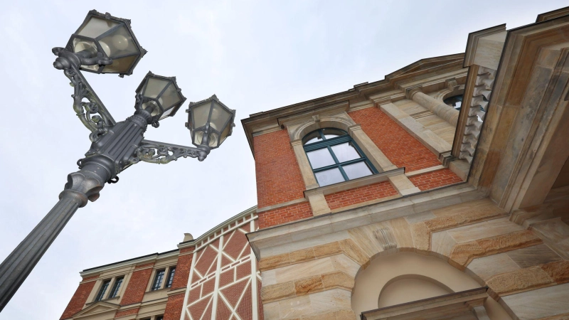 Bayreuth ist wegen seines Festspielhauses weltberühmt. (Archivbild) (Foto: Karl-Josef Hildenbrand/dpa)