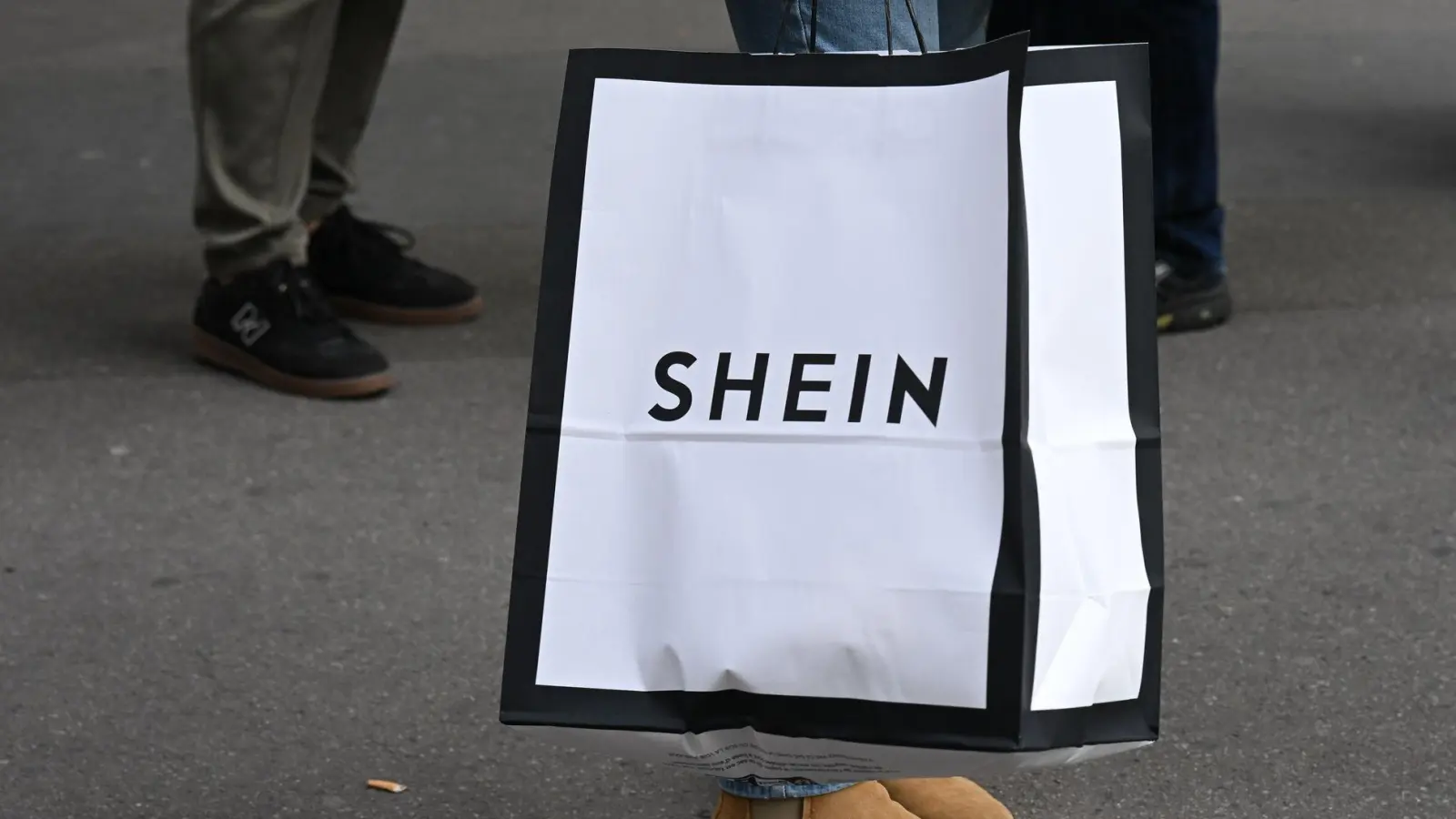 Shein kommt seinem lange erwarteten Börsengang in Hongkong näher. (Symbolbild) (Foto: Julien Mattia/Le Pictorium via ZUMA Press/dpa)