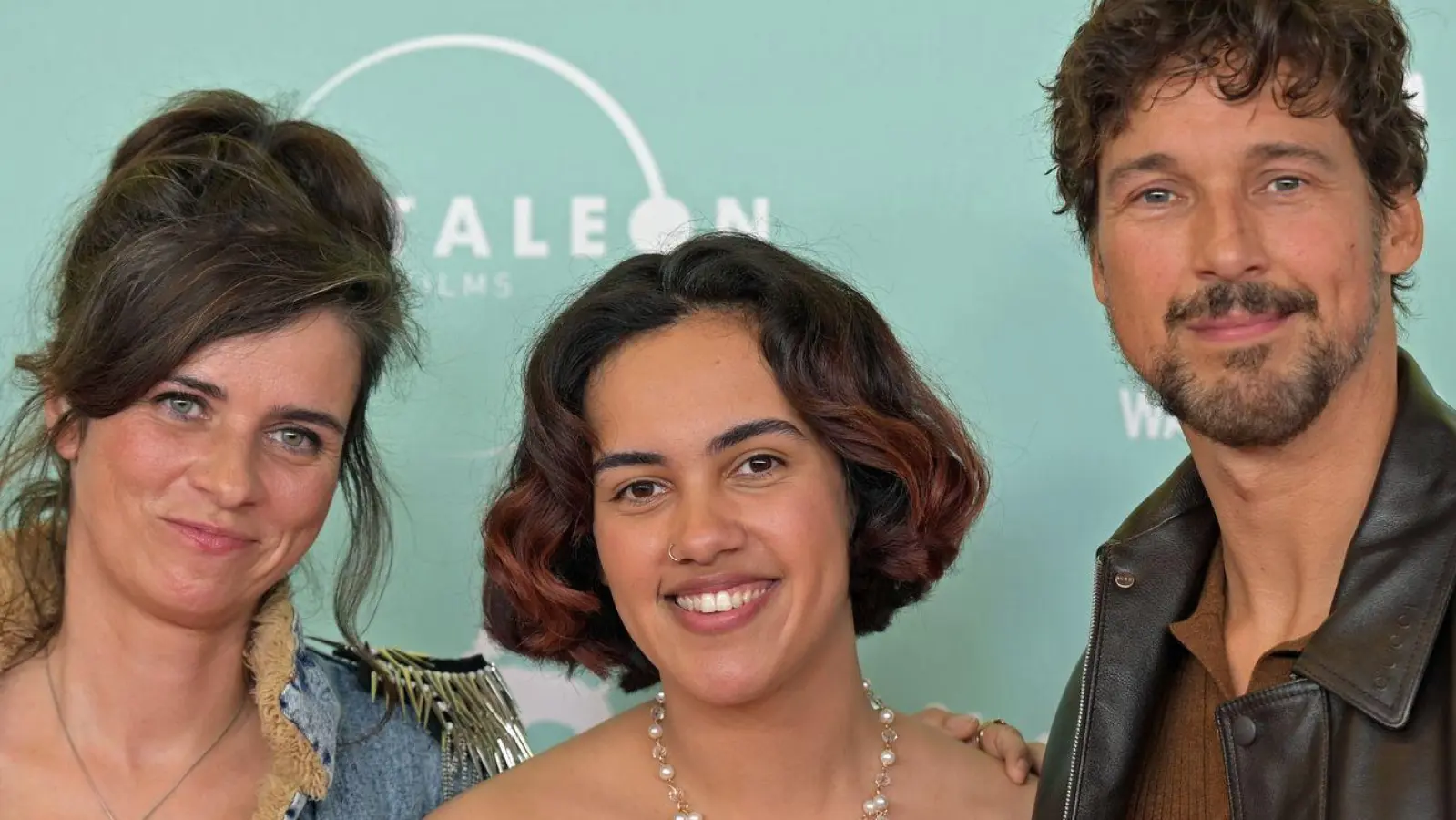 Nora Tschirna (l-r), Jerusha Wahlen und Florian David Fitz bei der Weltpremiere. (Foto: Malin Wunderlich/dpa)