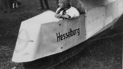 Die Stadt Wassertrüdingen hofft auf weitere Dokumente und historische Aufnahmen vom Segelflug auf dem Hesselberg. Dieses Bild stammt aus der Ritter-Sammlung. (Repro: Stadt Wassertrüdingen/Ritter-Sammlung)