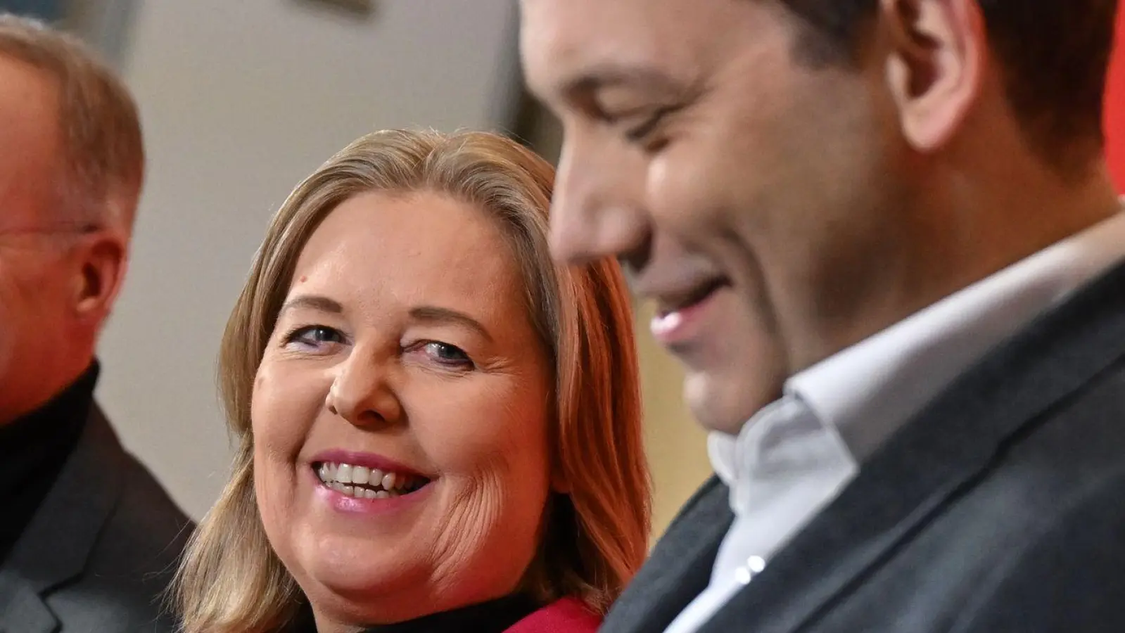 Die SPD-Chefs sprechen heute bei der Fraktionsklausur.  (Foto: Britta Pedersen/dpa)