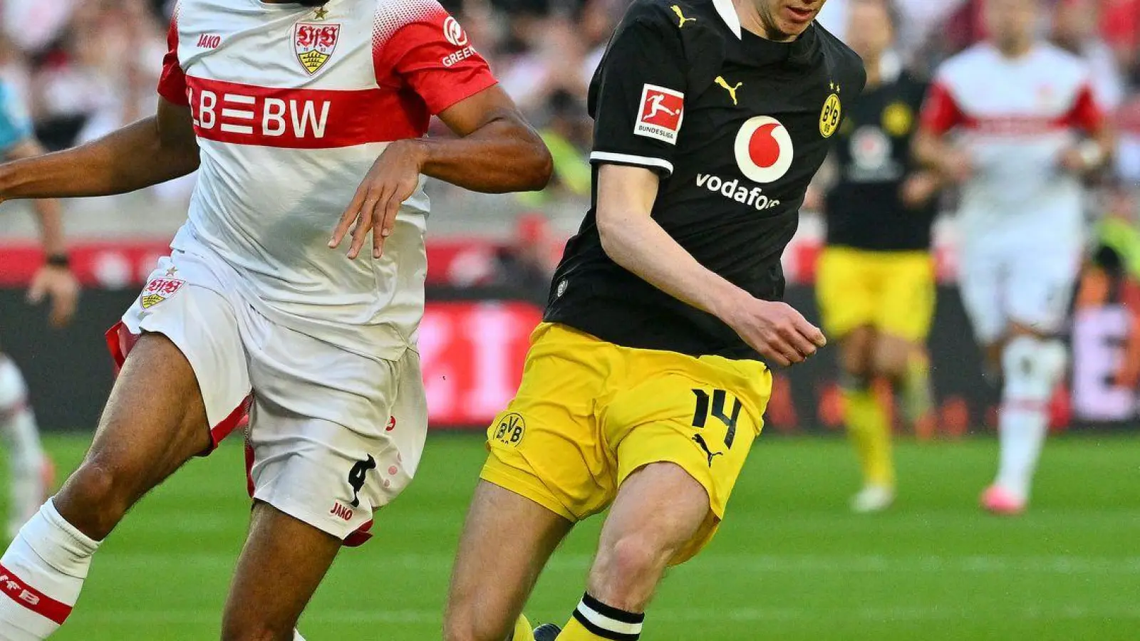 Machte den Unterschied: BVB-Torschütze Maximilian Beier (r). (Foto: Jan-Philipp Strobel/dpa)