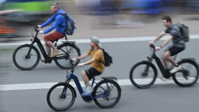 E-Bikes werden viel später verschrottet als es die Industrie angenommen hat. (Foto: Arne Dedert/dpa)