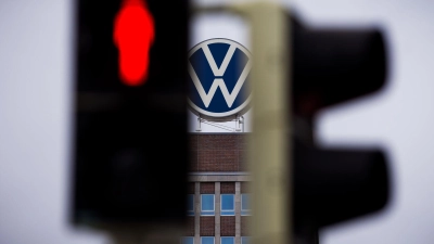 VW, Audi und Seat rufen Hunderttausende Autos zurück. (Archivbild) (Foto: Moritz Frankenberg/dpa)