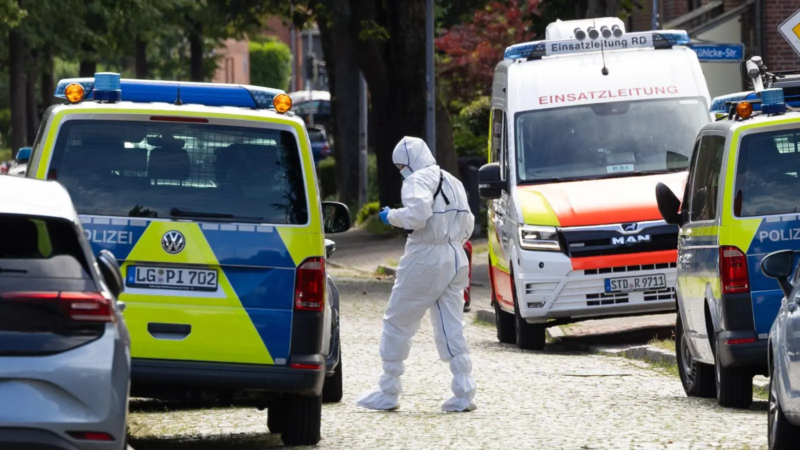 Bei Schüssen in Stade sind mehrere Menschen getötet worden. (Foto: Ulrich Perrey/dpa)