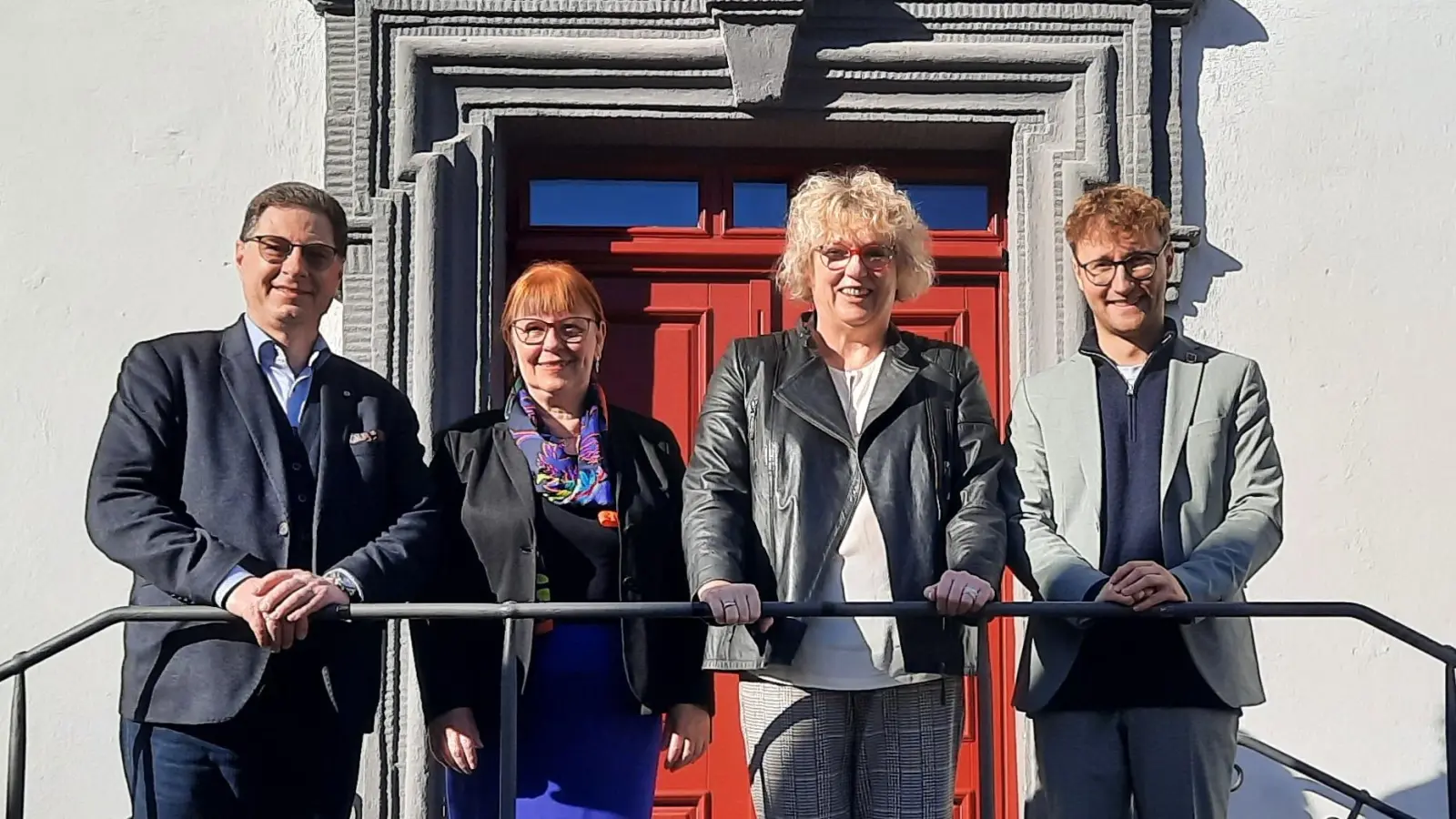 Machen sich für Prävention stark (von links): Schulleiter Dietmar Gaffron, die Lehrkräfte Inge Bühler-Saal und Claudia Geißler-Kraft sowie Bürgermeister Marco Meier. (Foto: Stadt Ornbau/Kerstin Kech)
