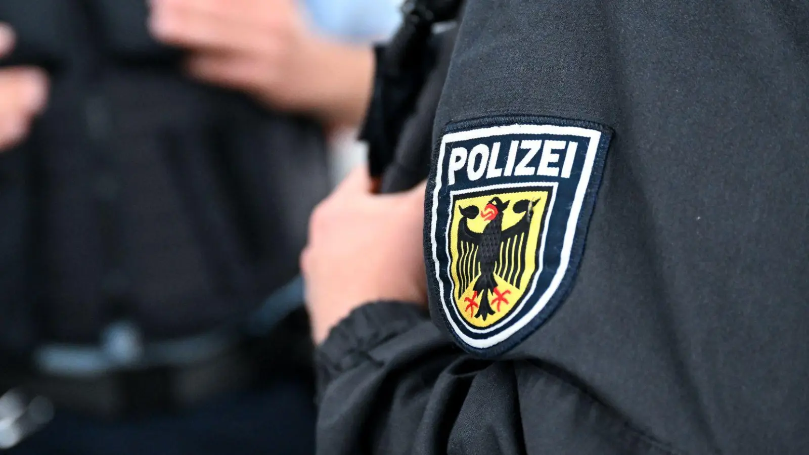 Die Bundespolizei ermittelt nach dem Vorfall gegen den Mann. (Symbolbild) (Foto: Sven Hoppe/dpa)