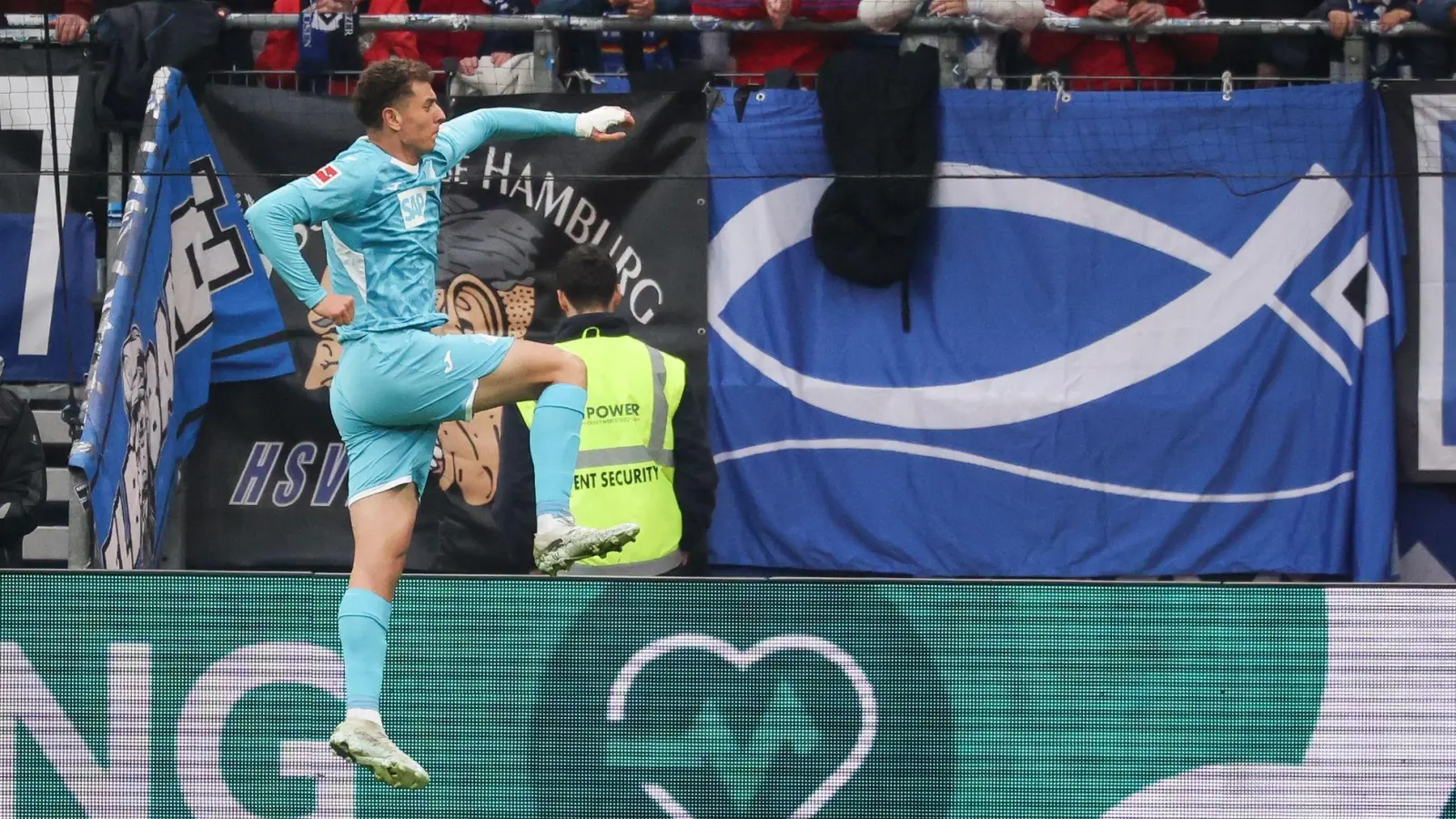 Brachte die TSG gegen den HSV in Führung: Fisnik Asllani.  (Foto: Christian Charisius/dpa)