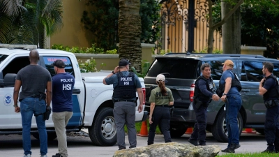 Die Razzia 2024 in Miami Beach (Foto: Rebecca Blackwell/AP)