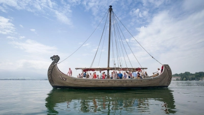 Das Wikingerschiff „Freya“ ist gesunken. (Archivfoto) (Foto: picture alliance / Peter Kneffel/dpa)