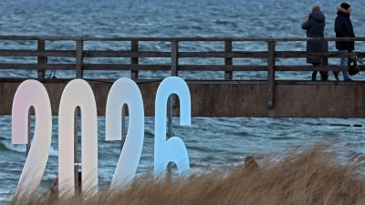 In vielen Ländern der Welt bereiten sich die Menschen auf den Jahreswechsel vor. (Foto: Bernd Wüstneck/dpa)