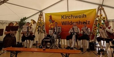 Spielen am Kirchweihsonntag groß auf: die Bierbankbläser. (Foto: Fritz Hofmann)