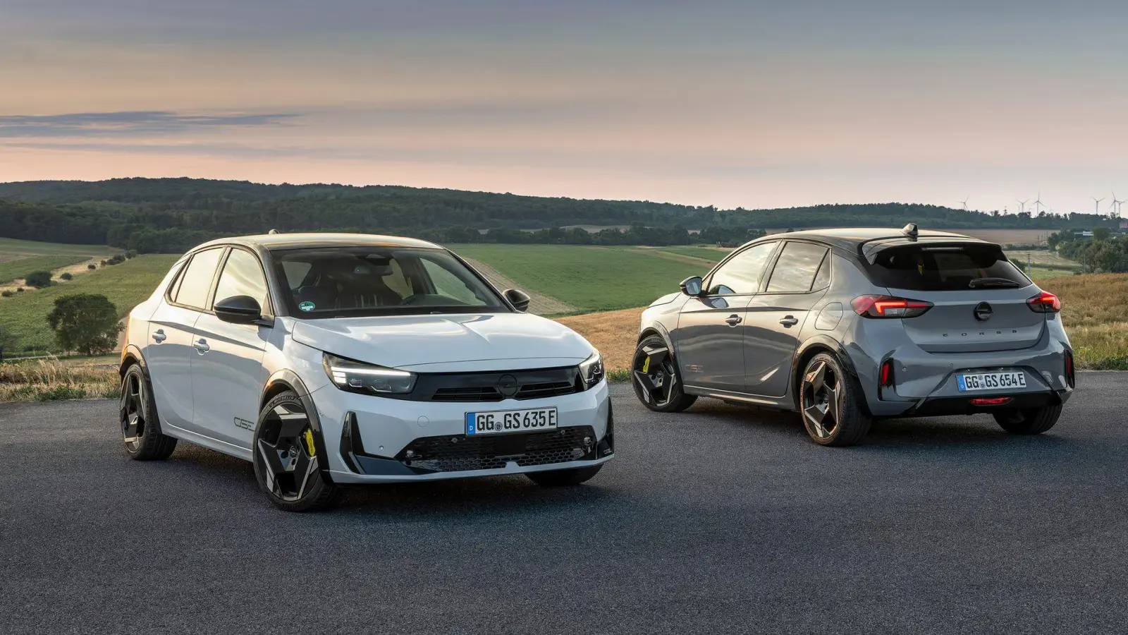 Elektrischer Kleinwagen: Der Opel Corsa GSE braucht 5,5 Sekunden für den Sprint auf Tempo 100 und erreicht ein Spitzentempo von 180 km/h. (Foto: Opel Automobile GmbH/dpa-tmn)