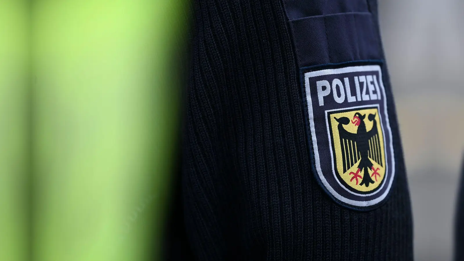 Die Bundespolizei wurde bei einer Kontrolle auf das Fahrzeug aufmerksam. (Symbolbild) (Foto: Katharina Kausche/dpa)