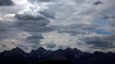 Der 29-Jährige ging im Gaisalpsee in den Allgäuer Alpen unter. (Symbolbild) (Foto: Karl-Josef Hildenbrand/dpa)
