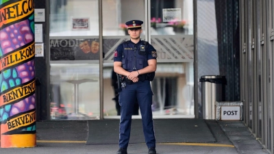 Die Polizei präsentiert die bisherigen Erkenntnisse ihrer Ermittlungen (Foto: Darko Bandic/AP/dpa)