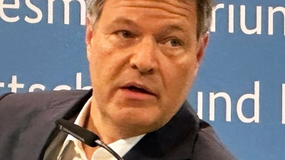 Habeck sprach von einer „Abschlussbilanz“ der Klimapolitik der vergangenen Jahre. (Foto: Andreas Hoenig/dpa)