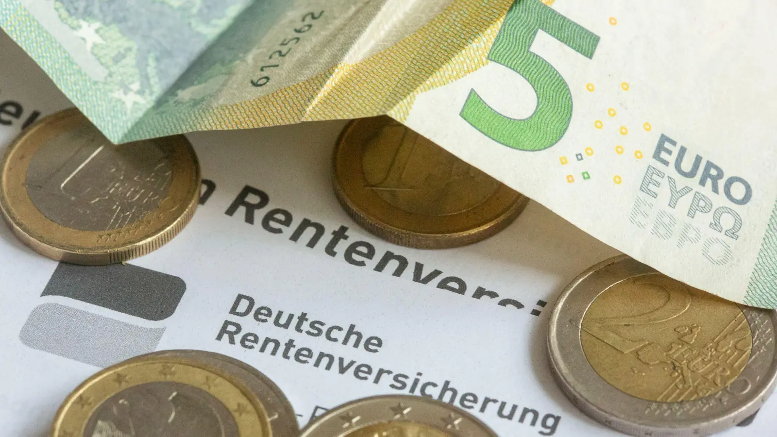Die Festlegung der Beitragsbemessungsgrenze ist an die Entwicklung von Löhnen und Gehältern gekoppelt. (Symbolbild) (Foto: Fernando Gutierrez-Juarez/dpa)