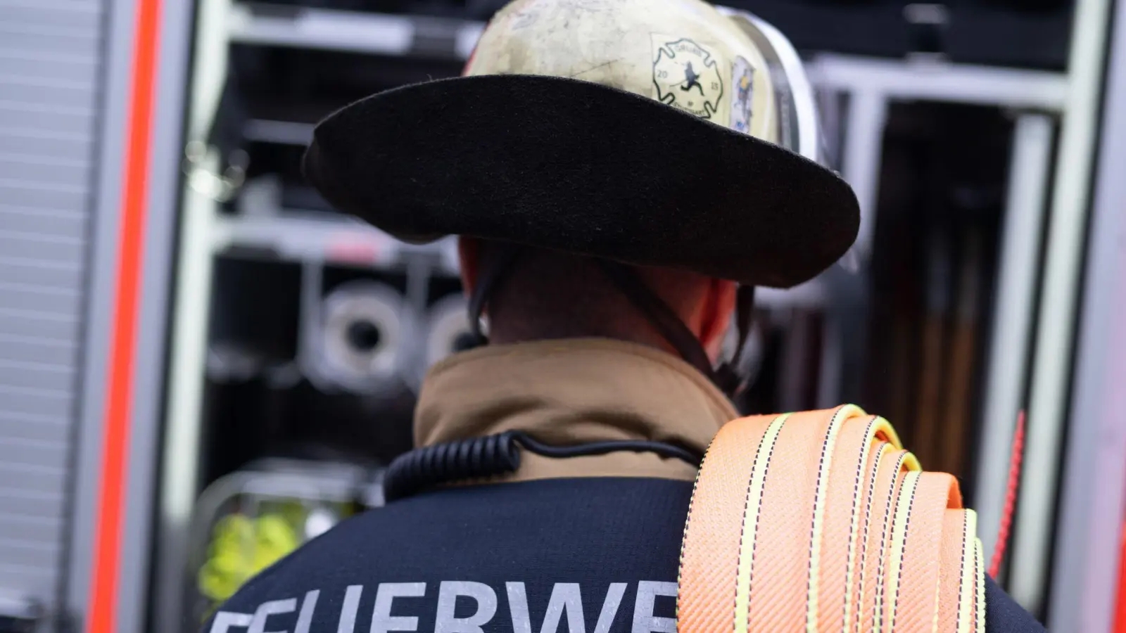 Der Schaden durch das Feuer ist groß. (Symbolbild) (Foto: Marijan Murat/dpa)