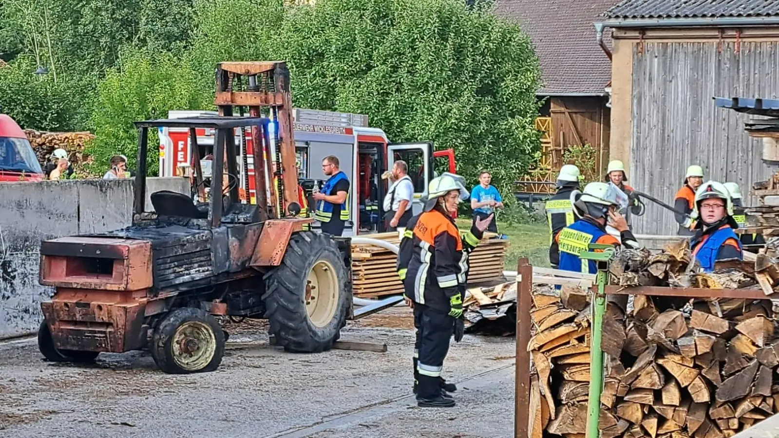 Da war der alte Stapler bereits gelöscht: Man mag erahnen, wie groß das Risiko war. (Foto: Alexander Biernoth)