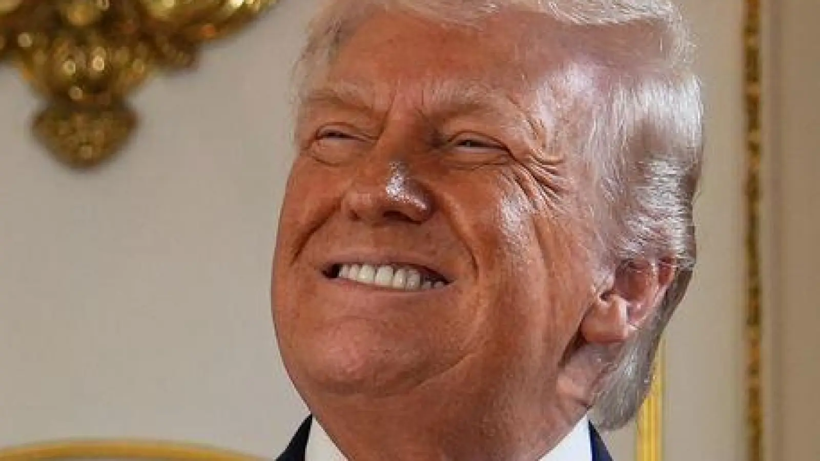 Mit seiner Zoll-Drohung sorgte US-Präsident Donald Trump für einen Eklat. (Archivbild) (Foto: Julia Demaree Nikhinson/AP/dpa)