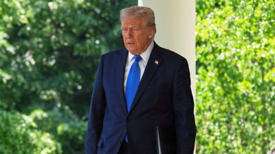 Donald Trump bekennt sich nicht rigoros zur Einhaltung der US-Verfassung. (Archivbild) (Foto: Evan Vucci/AP/dpa)