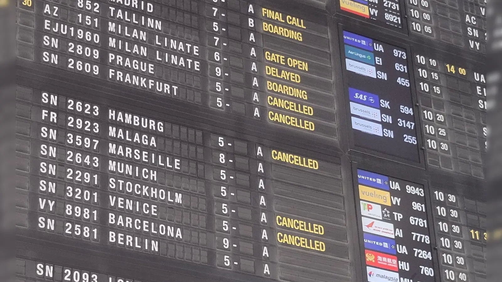 Welche Rechte haben Reisende, wenn der Flug verspätet ist oder ganz gestrichen wird? (Symbolbild) (Foto: Ine Gillis/Belga/dpa)
