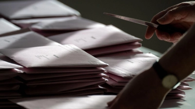 Inder niederbayerischen Stadt Dingolfing gibt es einen neuen Bürgermeister. (Symbolbild) (Foto: Pia Bayer/dpa)