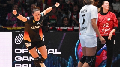 Die deutschen Handballerinnen haben vorzeitig die WM-Hauptrunde erreicht. (Foto: Marijan Murat/dpa)