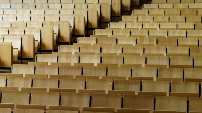 Der Numerus Clausus verliert bei der Studienplatzvergabe als Hürde immer mehr an Bedeutung. (Symbolbild) (Foto: Andreas Arnold/dpa)
