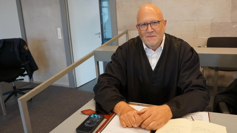 Verteidiger Alexander Schmidtgall beantragte für seinen Mandanten eine Bewährungsstrafe. (Foto: Andrea Walke)