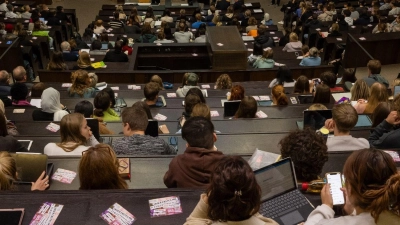 Laut Statistischem Bundesamt geben Hochschulen mehr Geld für Forschung und Lehre aus. (Foto: Peter Kneffel/dpa)