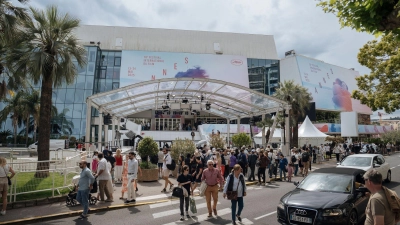 Die Stadt Cannes und die umliegenden Gebiete sind derzeit von einem Stromausfall betroffen. (Archivbild) (Foto: Lewis Joly/AP/dpa)