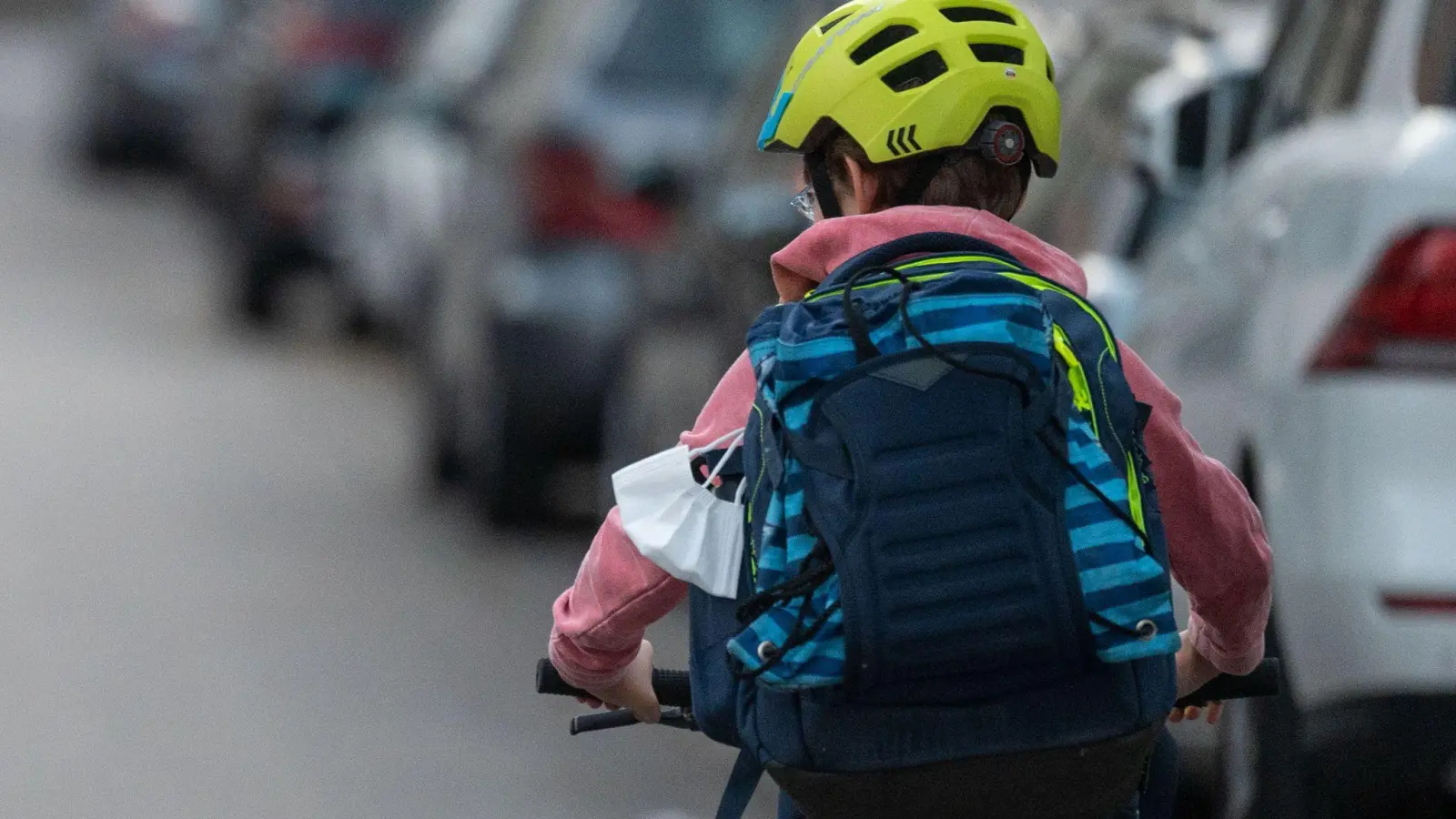 Was sagen die Statistiken über die Gefahren von Kindern im Verkehr? (Symbolbild) (Foto: Marijan Murat/dpa)