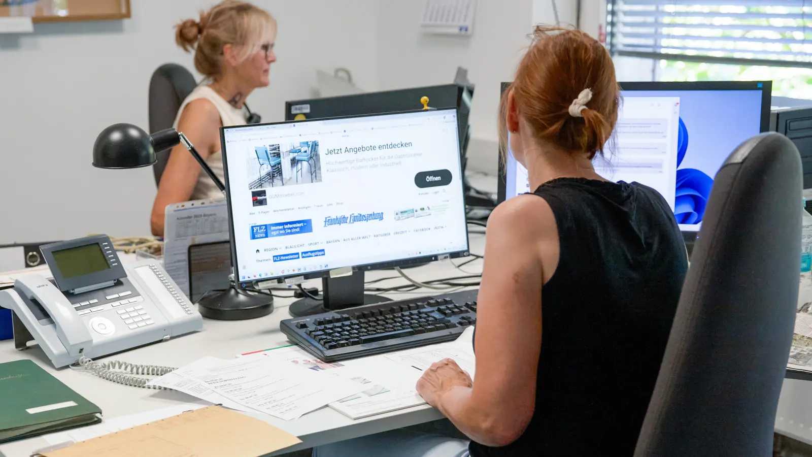 Die Mitarbeiterinnen im Sekretariat kümmern sich um alle Anliegen. (Foto: Tizian Gerbing)