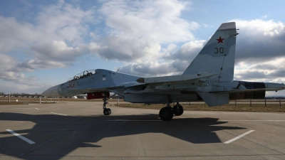 Der Vorfall folgt auf eine Reihe von Luftraumverletzungen durch Russland im vergangenen Jahr. (Archivbild) (Foto: Vitaliy Timkiv/AP/dpa)