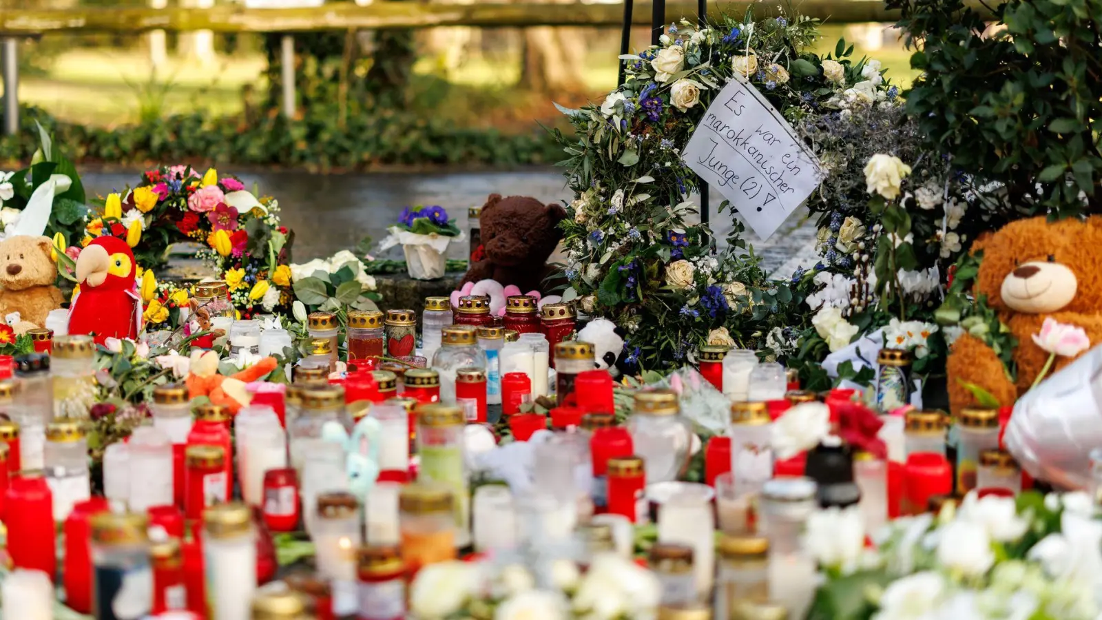 Wer trägt Verantwortung für die missglückte Abschiebung des Verdächtigen des Messerangriffs in Aschaffenburg? Auch bayerische Behörden sollen für Verzögerung gesorgt haben. (Archivbild) (Foto: Daniel Karmann/dpa)