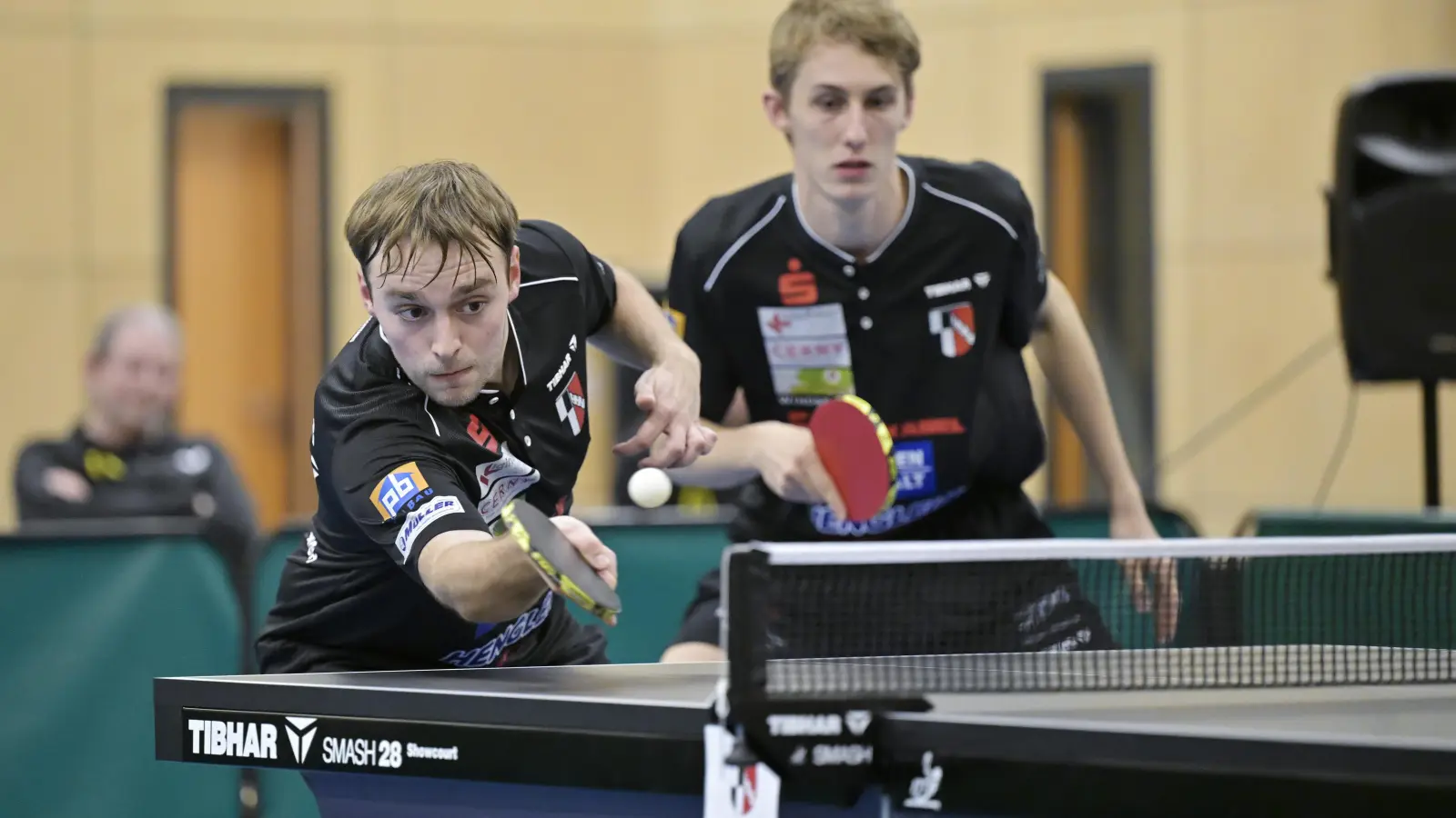 Daniel Rinderer (links) und Tom Schweiger werden voraussichtlich wieder im Doppel für den TSV Windsbach antreten. (Foto: Martin Rügner)