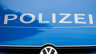 Nach der Massenschlägerei fahndete die Polizei nach den Verdächtigen. (Symbolbild) (Foto: Lino Mirgeler/dpa)