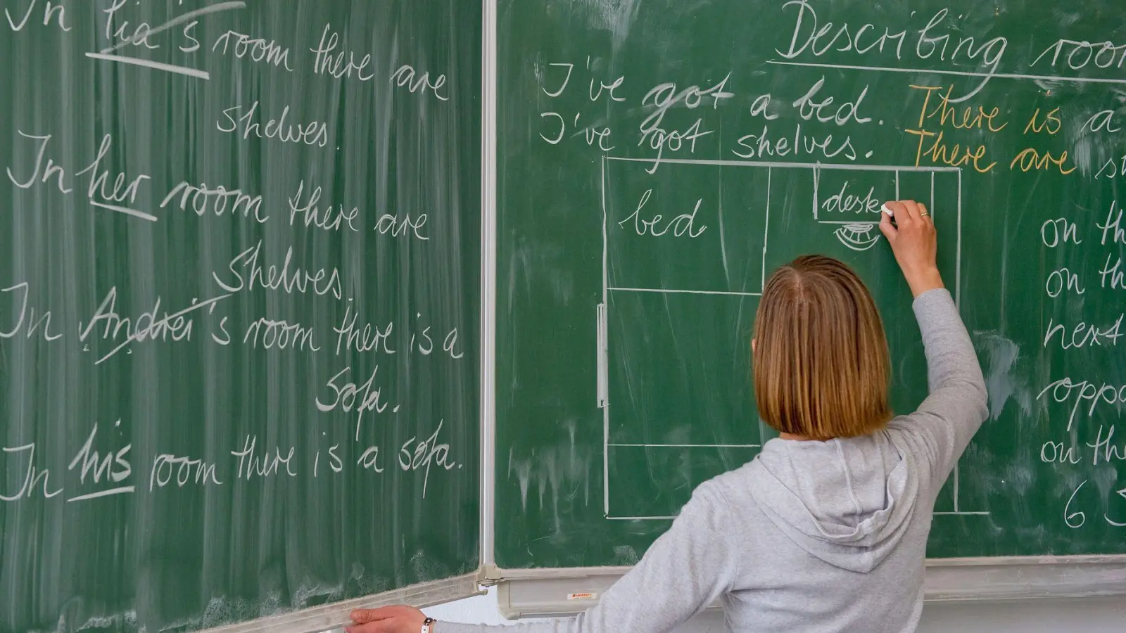 Die meisten Menschen im Öffentlichen Dienst sind an Schulen beschäftigt. (Symbolbild) (Foto: Patrick Pleul/dpa-Zentralbild/dpa)