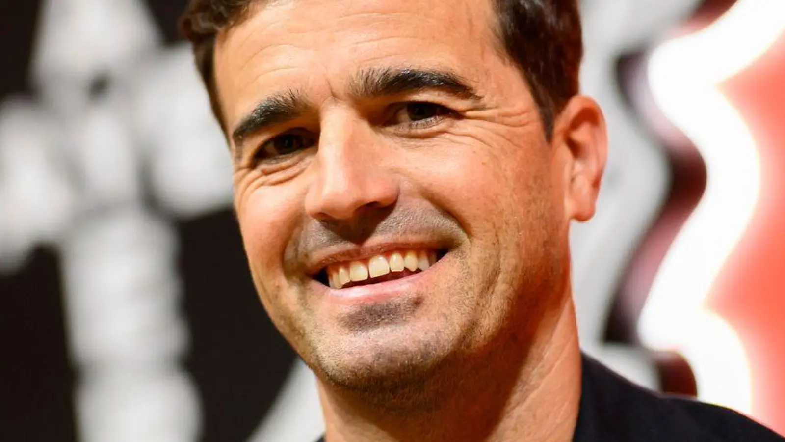 Carles Martinez Novell ist der neue Cheftrainer bei Bayer Leverkusen. (Foto: Anke Waelischmiller/dpa)