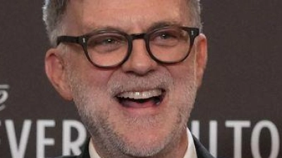 Sara Murphy (l-r), Teyana Taylor, Paul Thomas Anderson und Chase Infiniti von „One Battle After Another“.  (Foto: Chris Pizzello/Invision/AP/dpa)