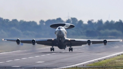 Sie sollen ersetzt werden: Aufklärungsflugzeuge vom Typ Awacs. (Archivbild) (Foto: Christoph Reichwein/dpa)