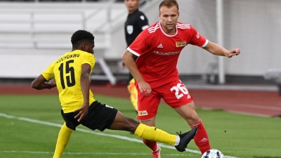 Tymoteusz Puchacz (r) wechselt bis zum Saisonende vom 1. FC Union Berlin zum türkischen Erstligisten Trabzonspor. (Foto: Matthias Koch/dpa)