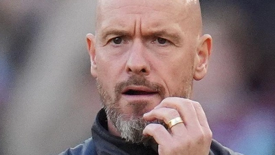 Trainer Erik ten Hag steht einem Bericht zufolge unmittelbar vor der Unterschrift bei Bayer Leverkusen. (Foto: John Walton/PA Wire/dpa)