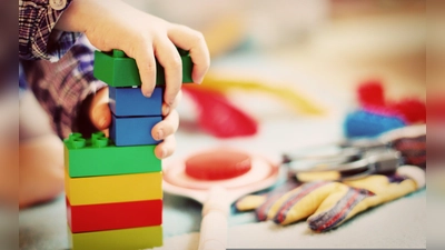 Auch in Burgoberbach steigen die Kosten für die Kinderbetreuung. Das Defizit der gemeindeeigenen Kita wächst. (Symbolbild: Esi Grünhagen/Pixabay)