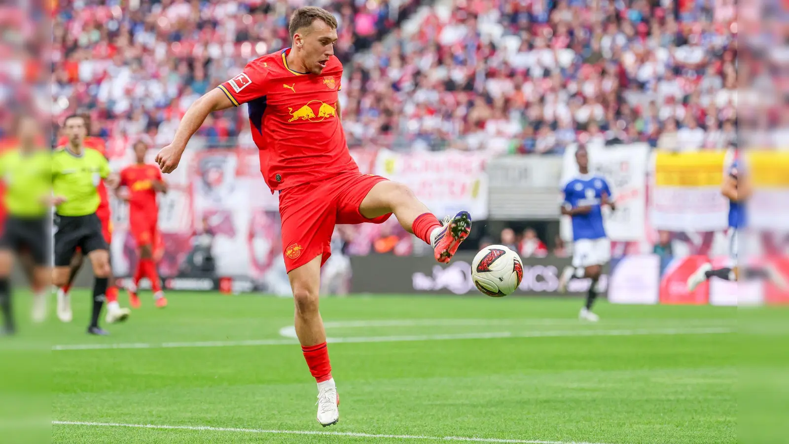 Nationalspieler Brajan Gruda musste bei der Auswärtspartie in Leverkusen verletzt ausgewechselt werden. (Archivbild) (Foto: Jan Woitas/dpa)